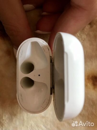 Кейс AirPods 1