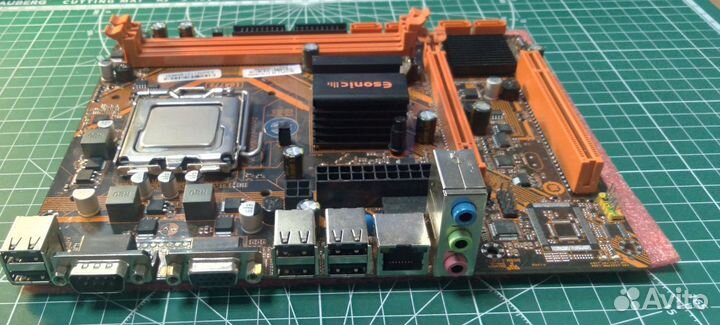 Материнская плата сокет 775. Новая