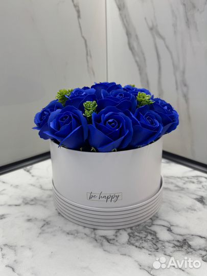 Букет из синих мыльных роз 17 шт