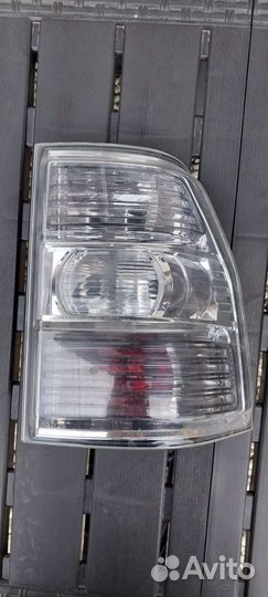 Задние фонари mitsubishi pajero 4