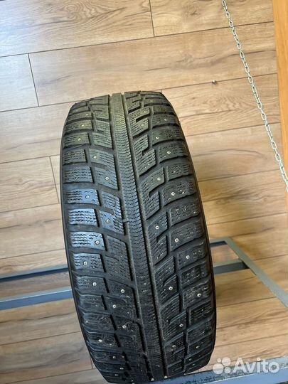 Kumho I'Zen KW22 235/60 R16