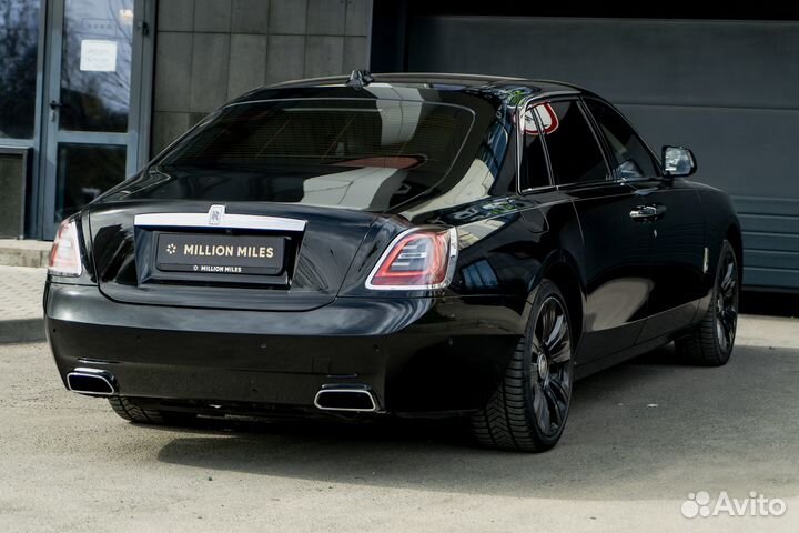 Rolls-Royce Ghost 6.8 AT, 2021, 45 300 км