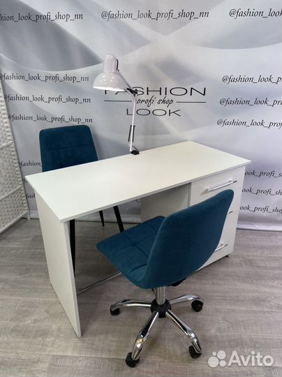 Маникюрный стол Марсель