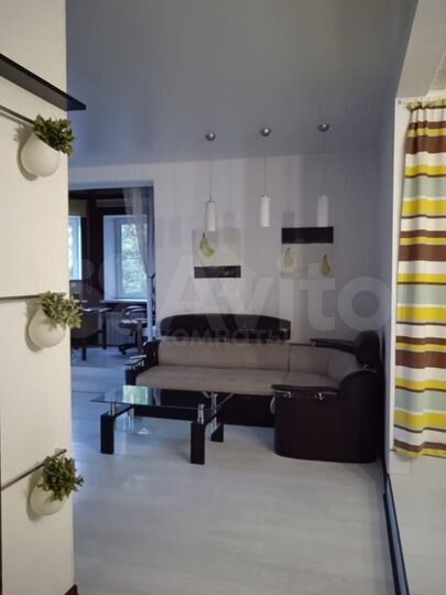 3-к. квартира, 95 м², 1/4 эт.