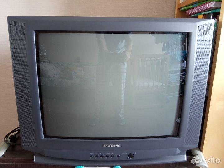 Телевизор бу (samsung)