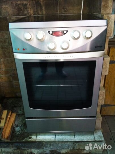 Плита электрическая. Из нержавеющей стали