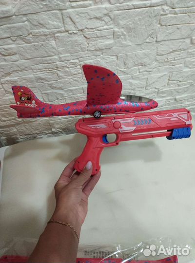 Самолёт с пистолетом