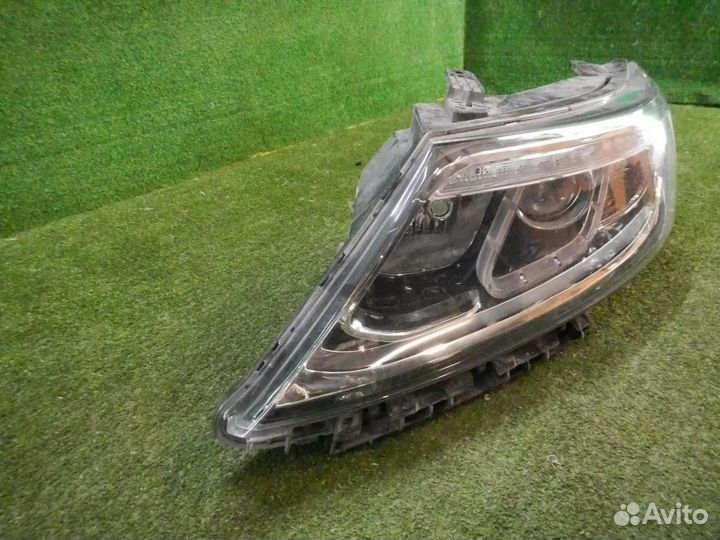 Фара левая Kia Sorento