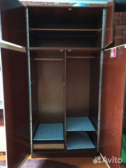 Шкаф для одежды бу