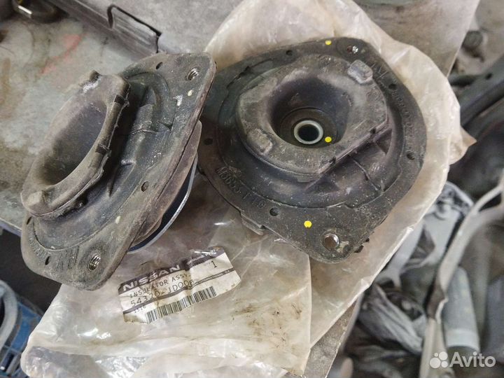 Опора стойки Ниссан