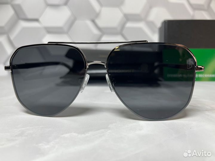 Солнцезащитные очки David Beckham