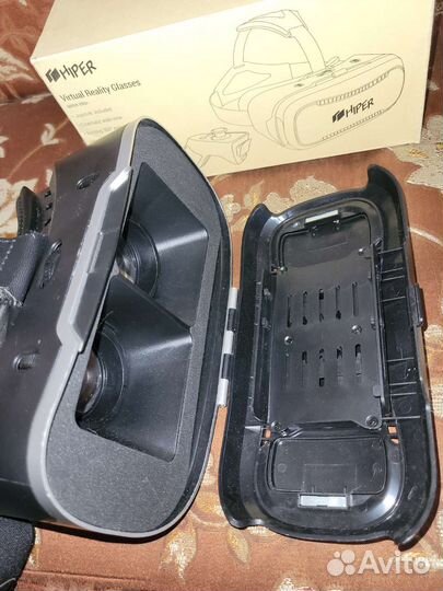 Очки виртуальной реальности с пультом