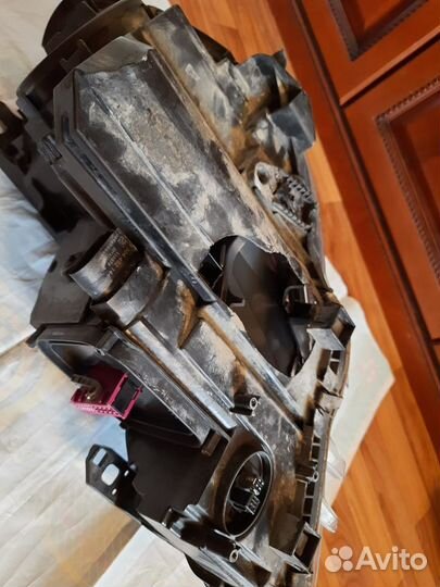 Фара правая Mercedes B W246