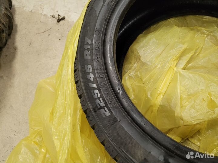 Formula Ice 225/45 R17 94T