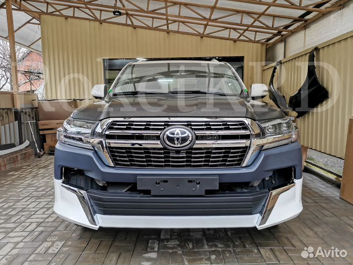 Обвес Toyota Land Cruiser 200 в 2016+ V9547