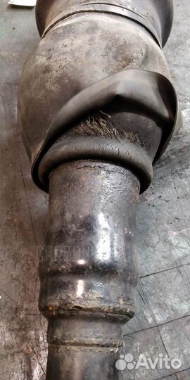 Стойка амортизатора на Toyota Crown Majesta JZS149