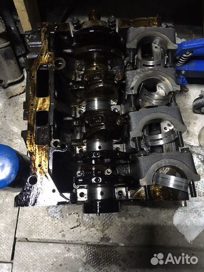 Блок двигателя на Hyundai Grand Starex 145л