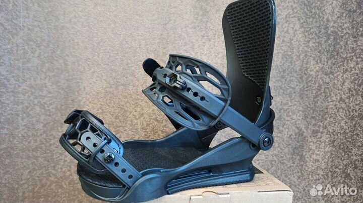 Крепления для сноуборда Union STR. Новые