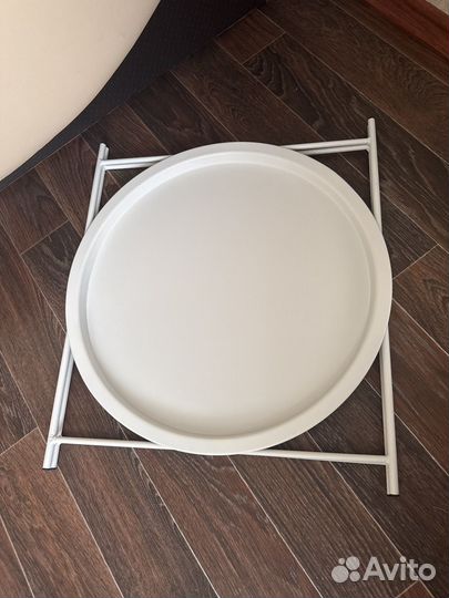 Журнальный столик складной