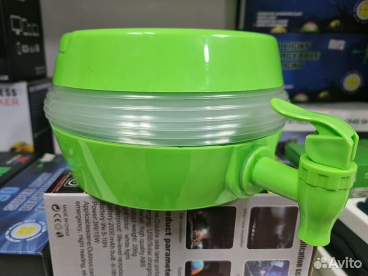 Ёмкость для напитков с дозатором