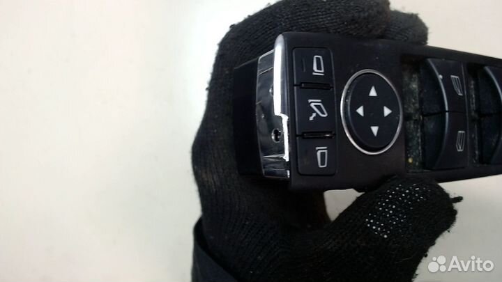Кнопка стеклоподъемника Mercedes ML W166 2011, 201