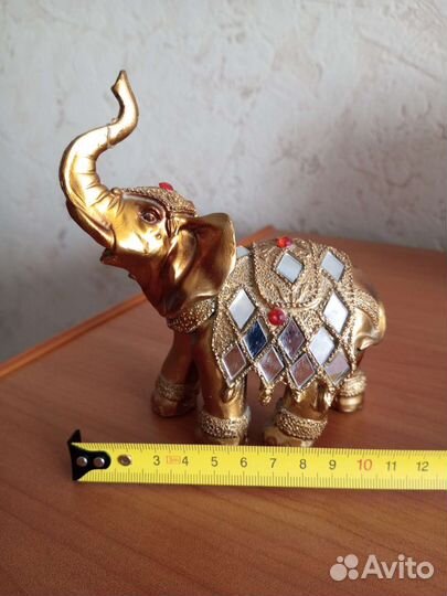 Статуэтка слон