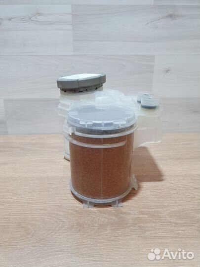 Бункер (бачок) соли Bosch Артикул 645025