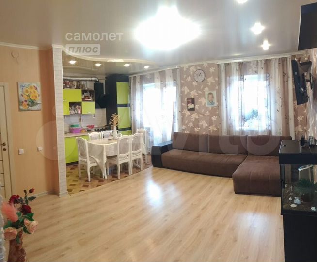 3-к. квартира, 79,7 м², 1/2 эт.