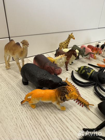 Фигурки животные и насекомые