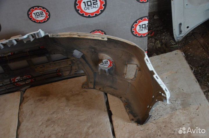 Бампер передний Suzuki Vitara