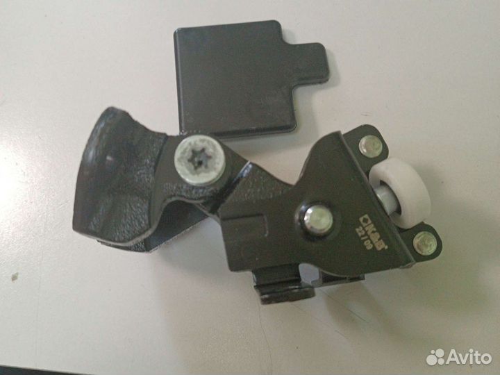 Ролик сдвижной двери средний усиленный Пежо боксер