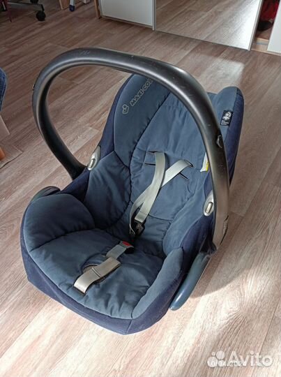 Автолюлька Maxi cosi с базой с рождения бу