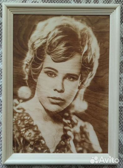 Картина, портрет на дереве