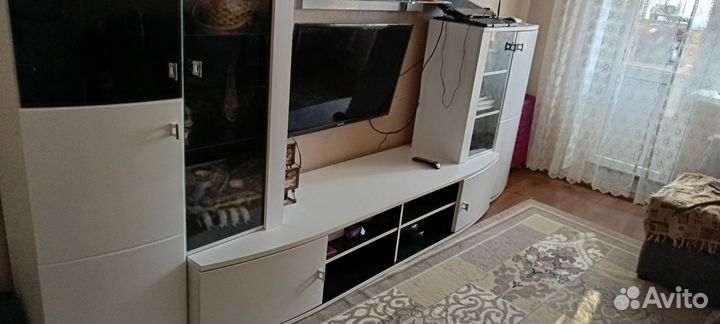 Стенка и Телевизор