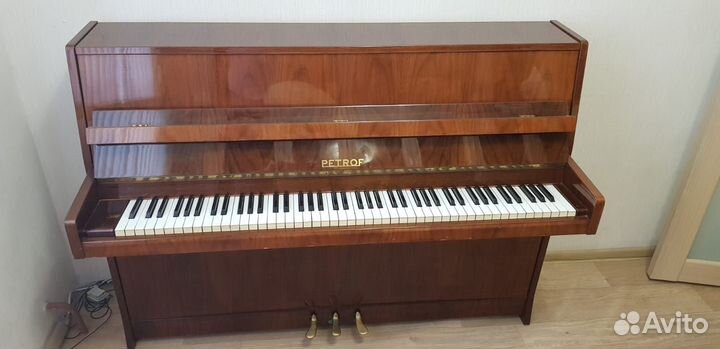 Пианино petrof