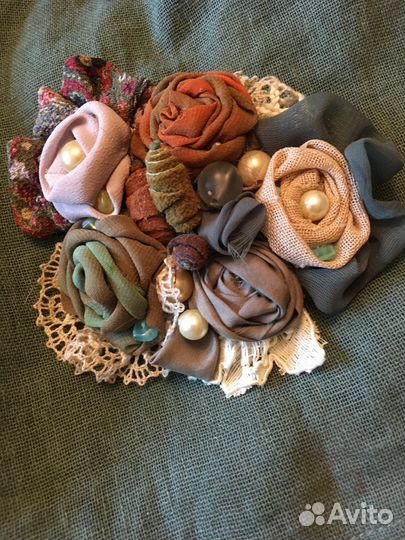 Брошь ручной работы в стиле бохо