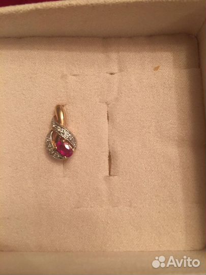 Серьги с рубинами и бриллиантами