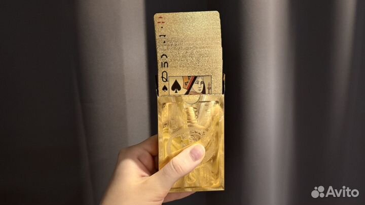 Игральные карты золотые