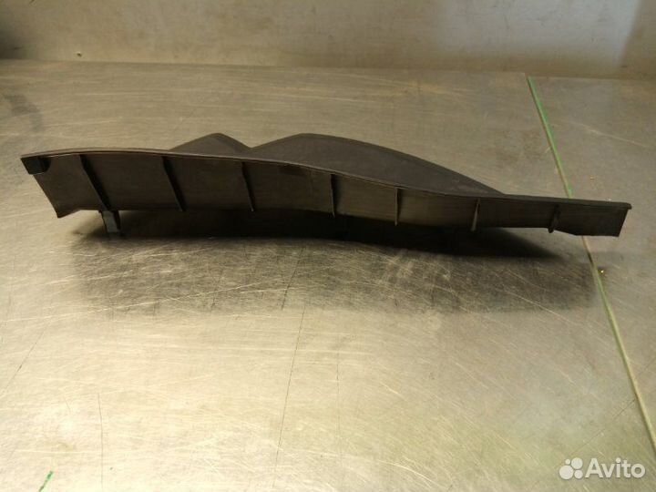 Накладка торпедо левая Mitsubishi Outlander Xl