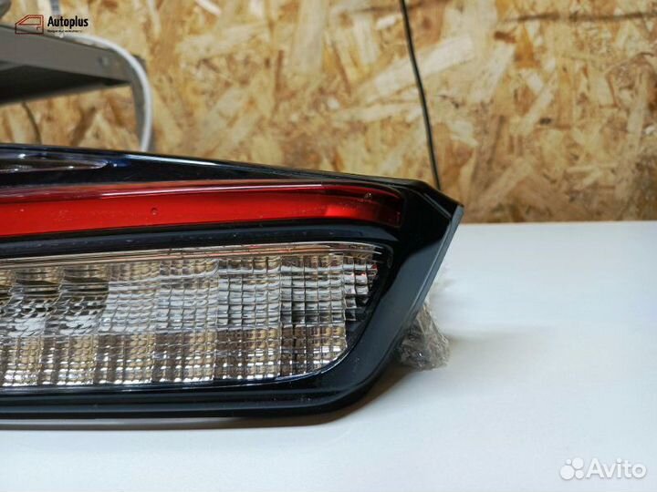 Мицубиси ASX левый фонарь