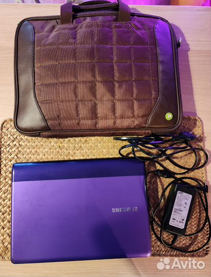 Нетбук Samsung NP300U1A-A0BRU, 11.6