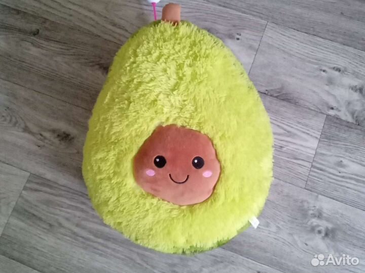 Подушка авокадо и акула