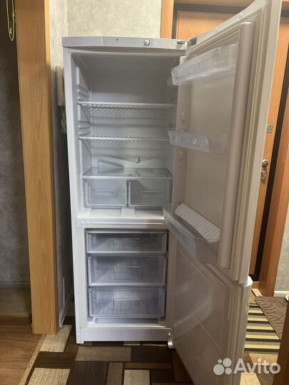 Холодильник indesit бу