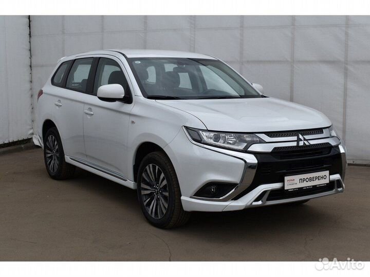 Mitsubishi Outlander 2.0 CVT, 2022