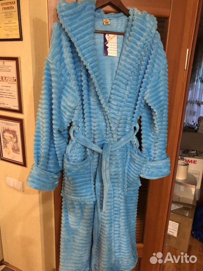 Халат махровый женский с капюшоном