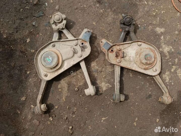 Рычаг нижний подвески Нива Шевроле