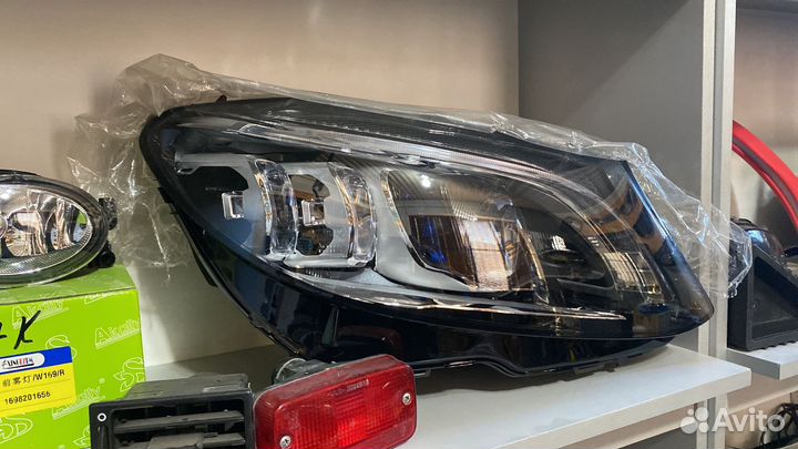 Фары передние на Mercedes W205 С-класс