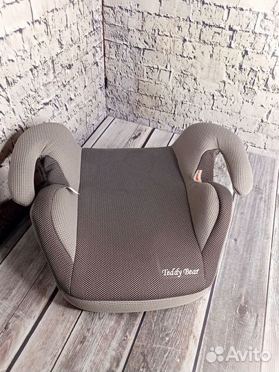 Детское автокресло - бустер от 4 до - 12 лет