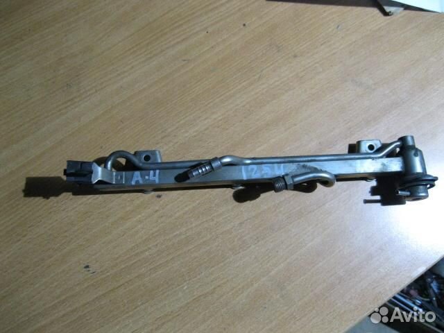 Рейка топливная (рампа) от Audi A4 (B5) 1994-2000