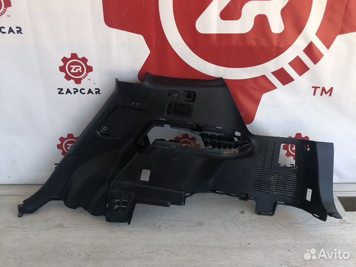 Toyota Highlander Обшивка багажника